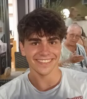 Profile photo of Florian